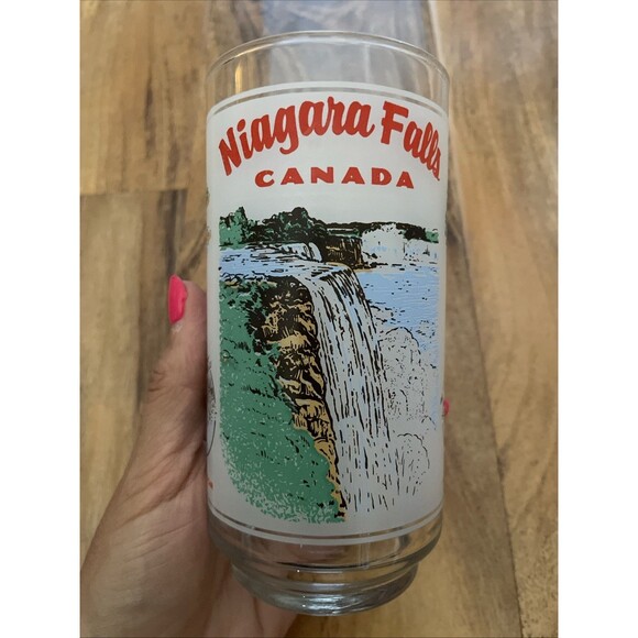 Vintage Souvenir Frosted Drinking Glass Niagara Falls Canada Red White 70’s - Picture 1 of 6